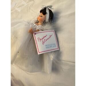Vintage‎ Madame Alexander Snow White Doll #495,